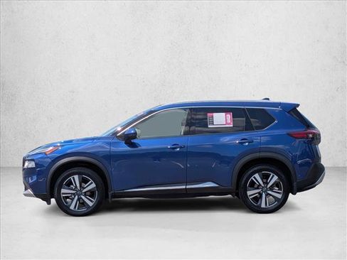 Used 2022 Nissan Rogue Platinum w/ Head-Up Display Package FWD image 9