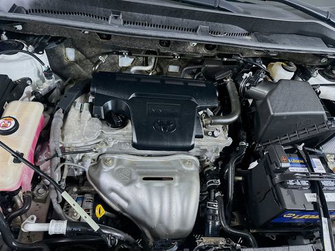 Used 2017 Toyota RAV4 LE image 31