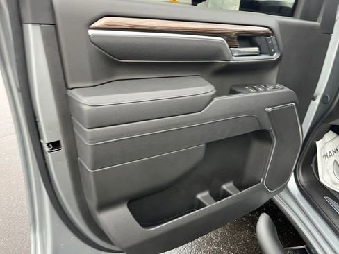 Used 2025 Chevrolet Silverado 2500 LT w/ Trail Boss Package image 18