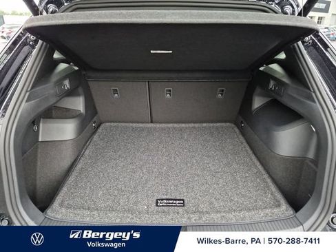New 2026 Volkswagen Tiguan SEL R-Line AWD/4WD image 25