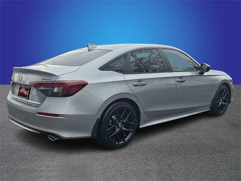 Used 2025 Honda Civic Sport image 4