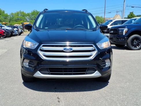 Used 2018 Ford Escape SE FWD image 2
