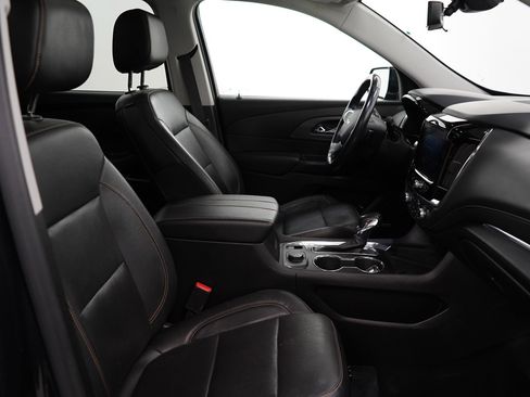 Used 2021 Chevrolet Traverse Premier image 11