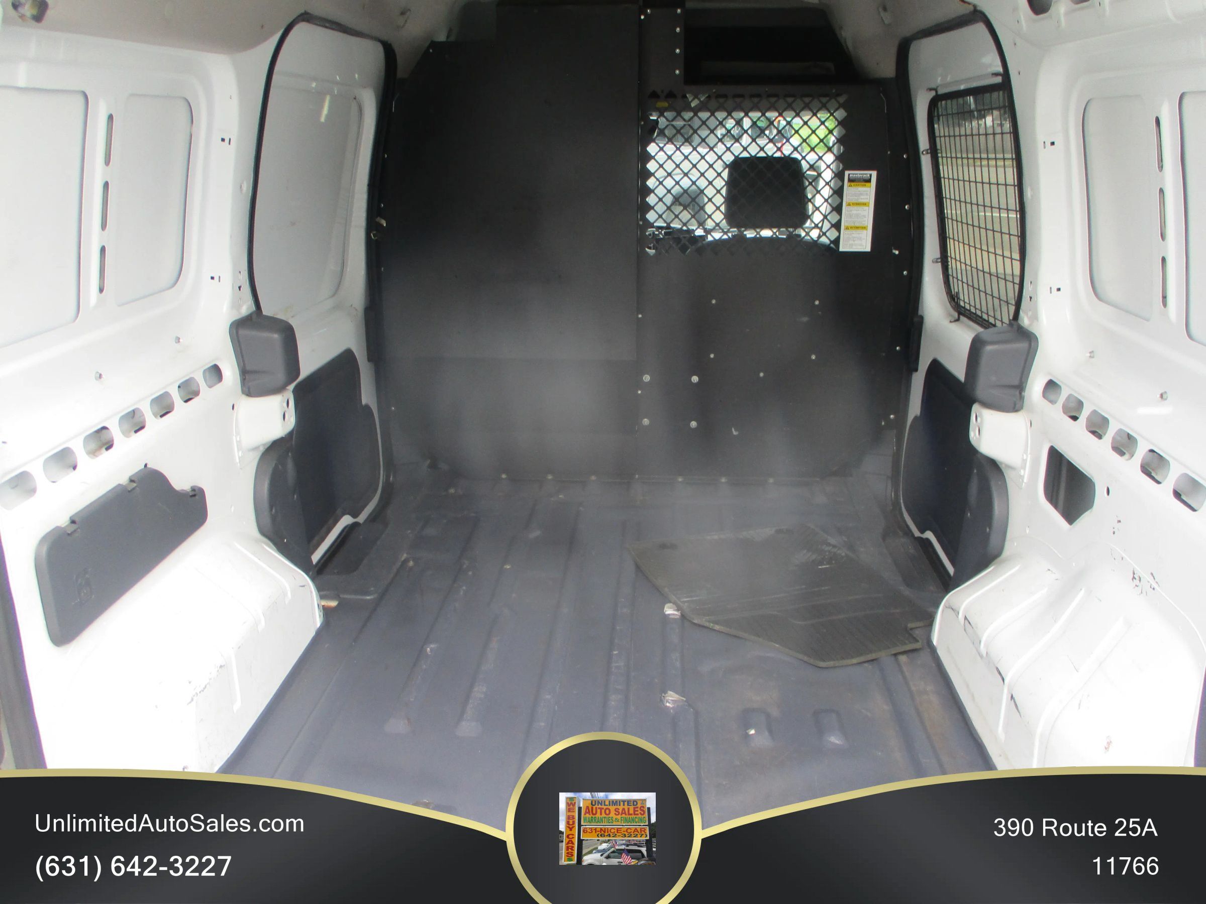 Used 2012 Ford Transit Connect XLT FWD image 4