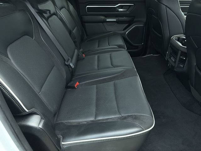 Used 2025 RAM 1500 Laramie AWD/4WD image 39
