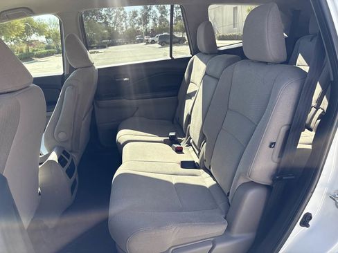 Used 2016 Honda Pilot LX image 12