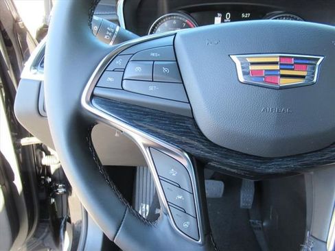 Certified 2025 Cadillac XT5 Premium Luxury image 25