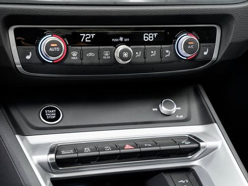 Certified 2025 Audi Q3 2.0T Premium image 16