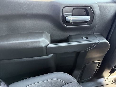 Used 2025 Chevrolet Silverado 1500 Custom image 28
