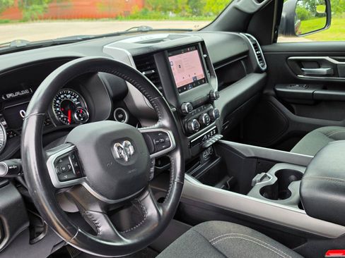 Used 2022 RAM 1500 Big Horn AWD/4WD image 7