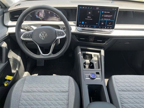 New 2025 Volkswagen Tiguan S image 32