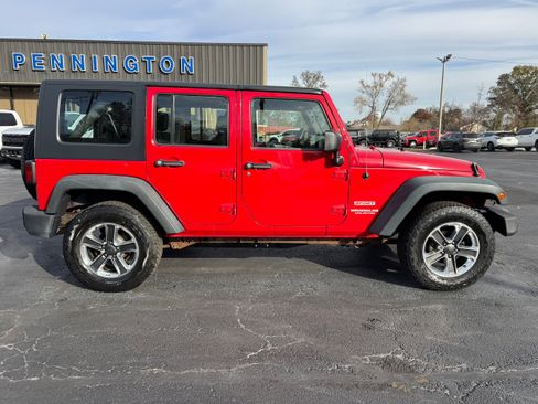 Used 2010 Jeep Wrangler Unlimited Sport w/ Trailer Tow Group image 8
