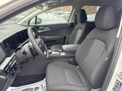 New 2026 Kia Sportage S image 9