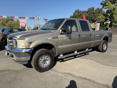 Used 2002 Ford F250 XLT image 1
