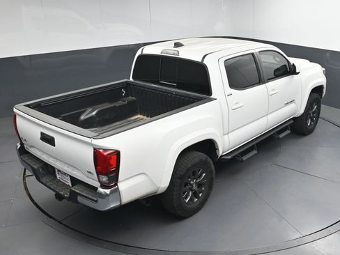 Used 2020 Toyota Tacoma SR5 image 37