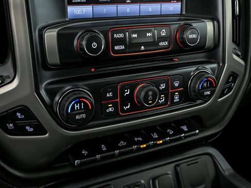 Used 2016 GMC Sierra 3500 Denali w/ Duramax Plus Package image 30