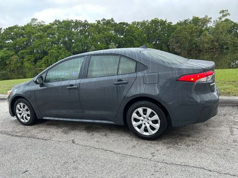 Used 2025 Toyota Corolla LE image 3