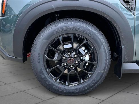 New 2026 Nissan Armada PRO-4X w/ Captain's Chari Seat Package image 9