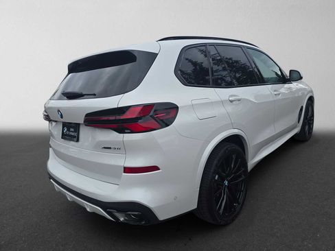 Used 2026 BMW X5 xDrive40i w/ Executive Package AWD/4WD image 3
