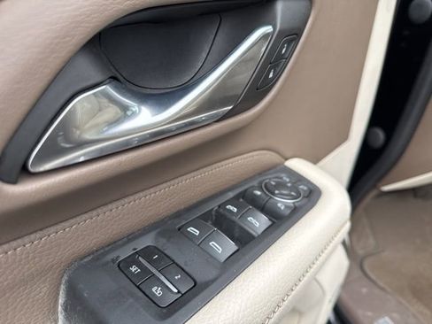 Used 2023 GMC Yukon Denali w/ Advanced Technology Package AWD/4WD image 16