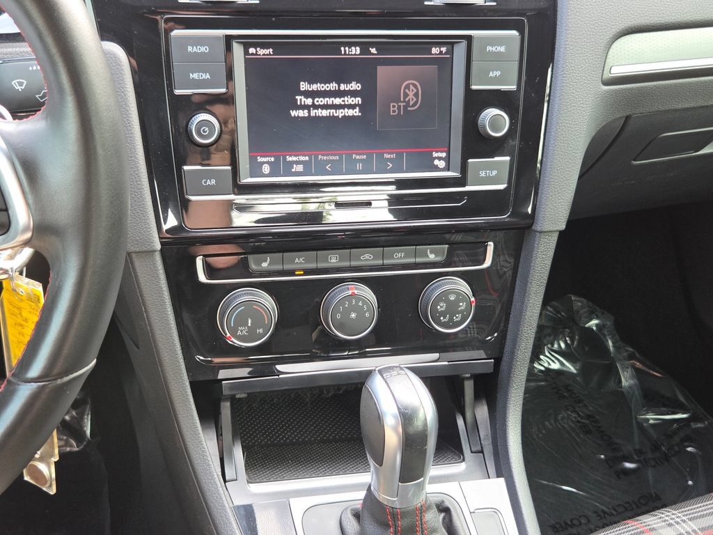 Used 2019 Volkswagen Golf 4-Door FWD image 34