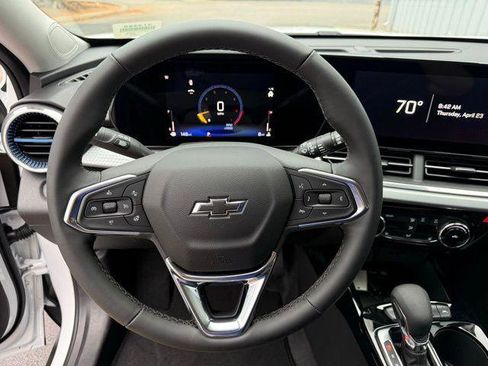 New 2026 Chevrolet Trax LT FWD image 7