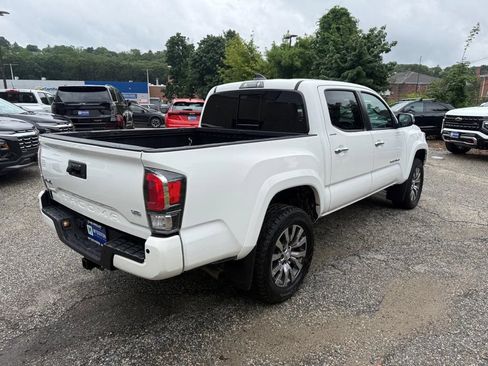 Used 2020 Toyota Tacoma Limited AWD/4WD image 35