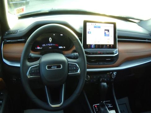 Certified 2025 Jeep Compass Limited w/ Elite Group image 13