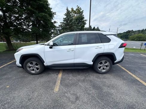 Used 2023 Toyota RAV4 XLE AWD/4WD image 6