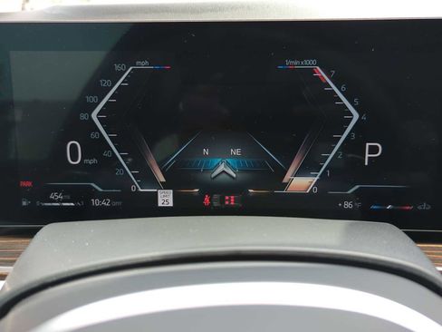 Certified 2024 BMW X5 xDrive40i w/ M Sport Package image 34