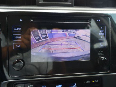 Used 2019 Toyota Corolla SE FWD image 21