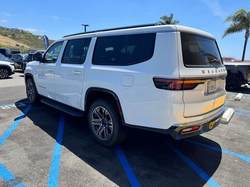 Certified 2024 Jeep Wagoneer L Series II image 3