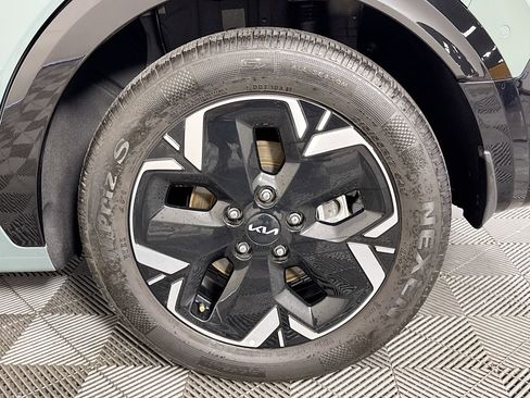 Used 2023 Kia Niro Wave image 36