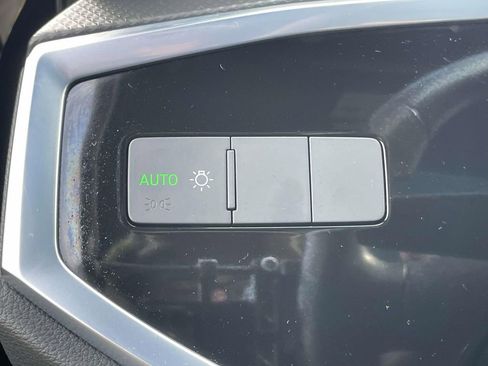 Used 2021 Audi Q3 2.0T Premium w/ Convenience Package image 18