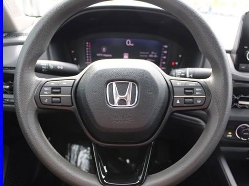 Used 2024 Honda Accord EX image 27