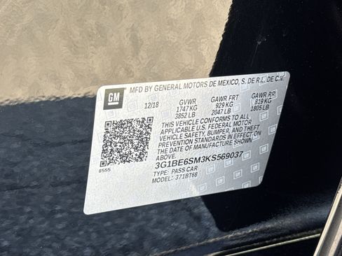 Used 2019 Chevrolet Cruze LT w/ Sun And Sound Package image 36