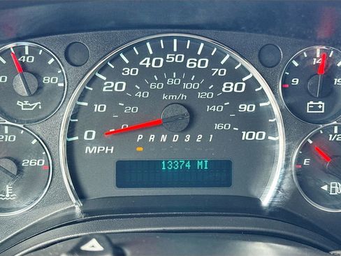 Used 2008 Chevrolet Express 3500 RWD image 10