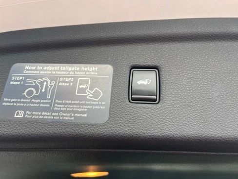 Used 2019 INFINITI QX50 Essential w/ Sensory Package FWD image 21