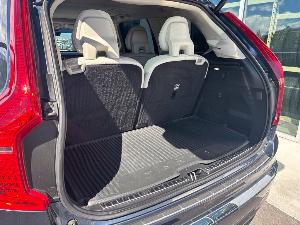 Used 2024 Volvo XC90 B6 Plus w/ Protection Package Premier AWD/4WD image 18