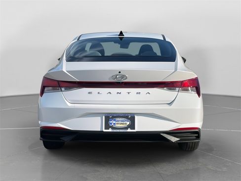 Certified 2023 Hyundai Elantra SEL image 6