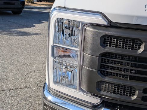 New 2026 Ford F250 XL RWD image 11