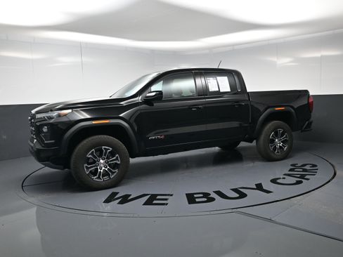 Used 2024 GMC Canyon AT4 w/ AT4 Premium Package AWD/4WD image 6