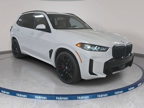 Used 2026 BMW X5 sDrive40i w/ M Sport Package RWD image 3