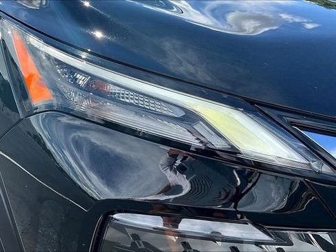 Used 2026 Nissan Rogue SV FWD image 30