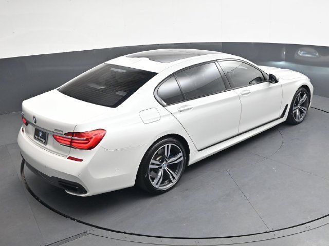 Used 2019 BMW 750i xDrive w/ Executive Package AWD/4WD image 26