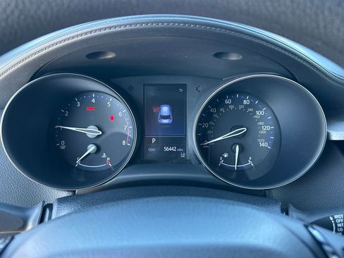 Used 2020 Toyota C-HR LE image 22