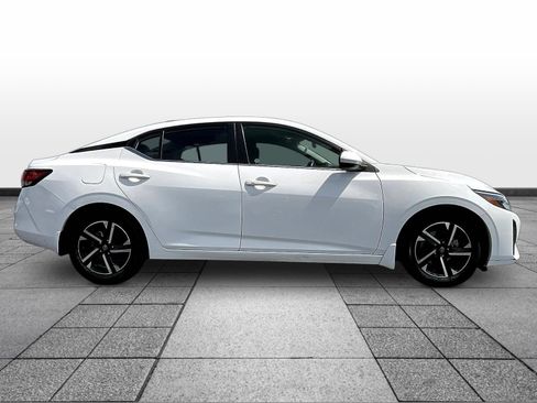 Used 2024 Nissan Sentra SV w/ All-Weather Package FWD image 4