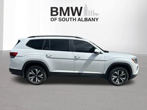 Used 2026 Volkswagen Atlas SE AWD/4WD image 11