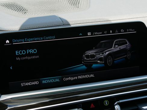 Used 2020 BMW X7 xDrive40i w/ Premium Package AWD/4WD image 32