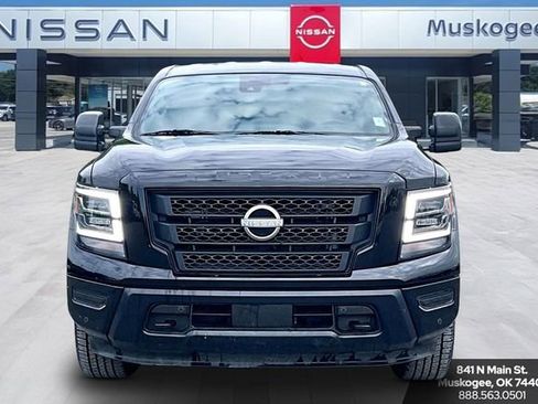 Used 2024 Nissan Titan SV w/ SV Convenience Package AWD/4WD image 2